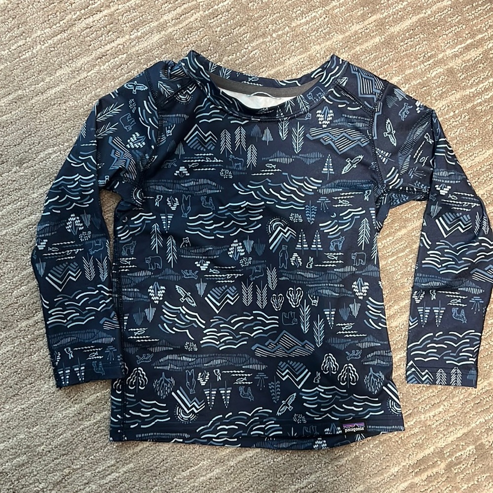 Toddlers Patagonia base shirt - 3 T